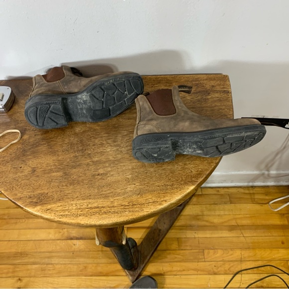 Blundstone distressed unisex leather boots - Picture 9 of 10